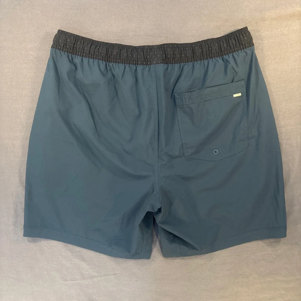 Vuori Kore Shorts Men’s Large Lined Green 7.5” Elastic Waist Pockets Stretch - Picture 5 of 9